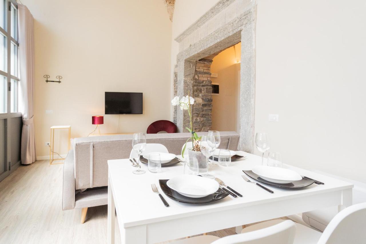 Romantic Escape City Centre With Jacuzzi & Parking By Rent All Como Exterior photo